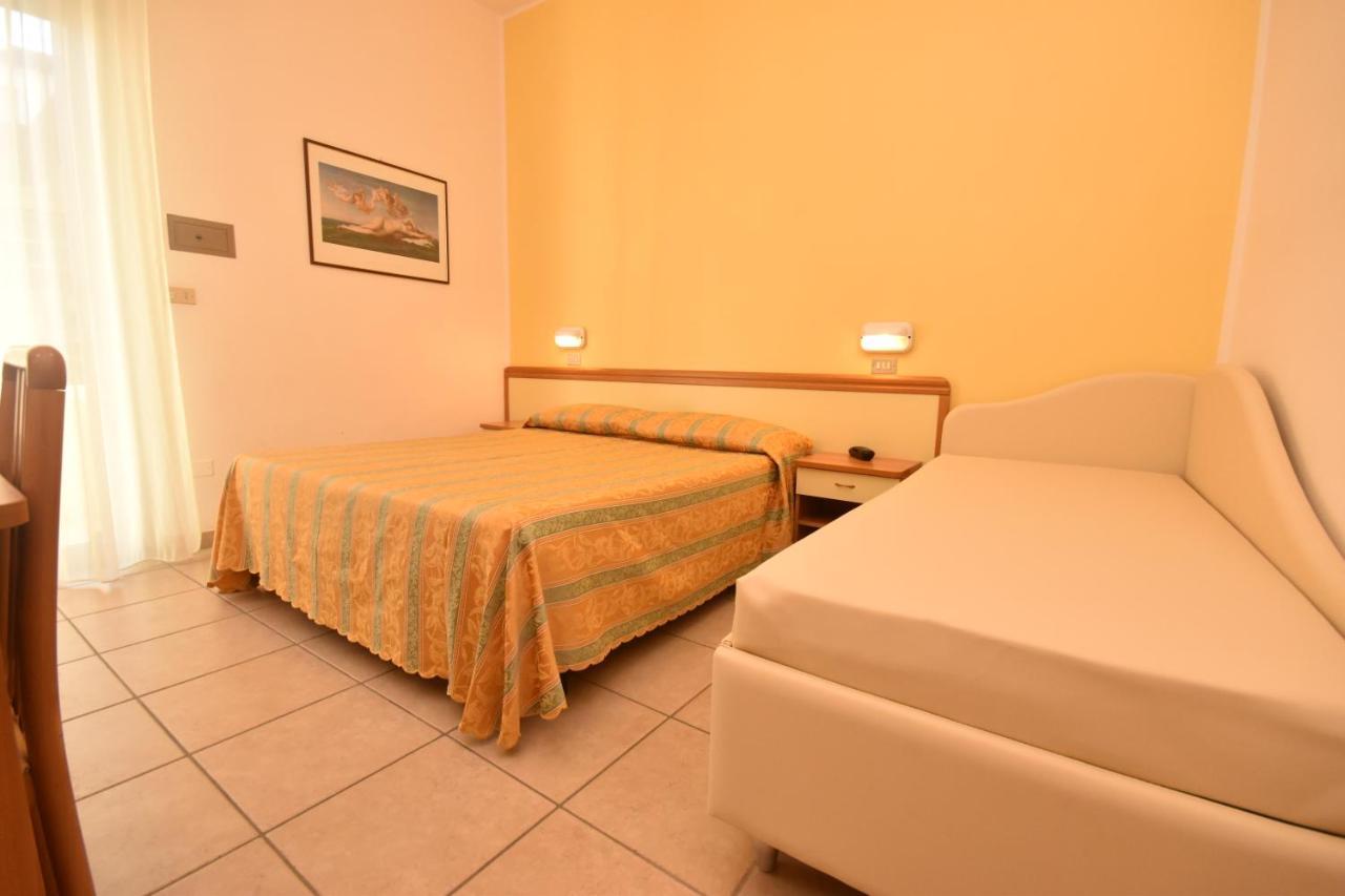 Hotel Thea Bellaria-Igea Marina Dış mekan fotoğraf