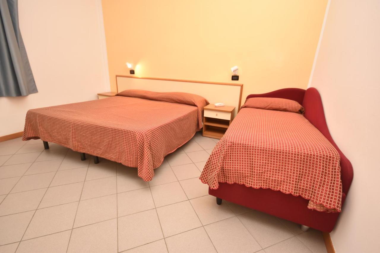 Hotel Thea Bellaria-Igea Marina Dış mekan fotoğraf