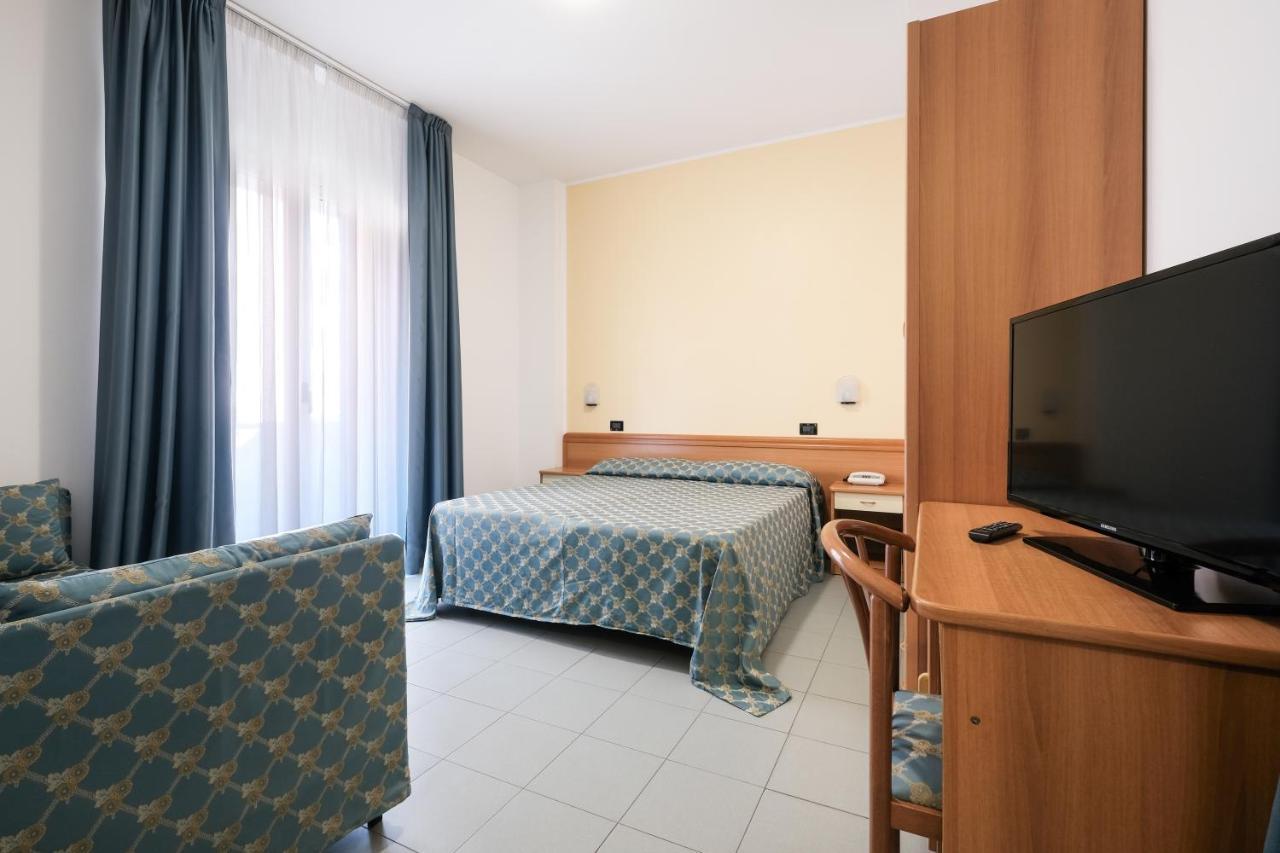 Hotel Thea Bellaria-Igea Marina Dış mekan fotoğraf