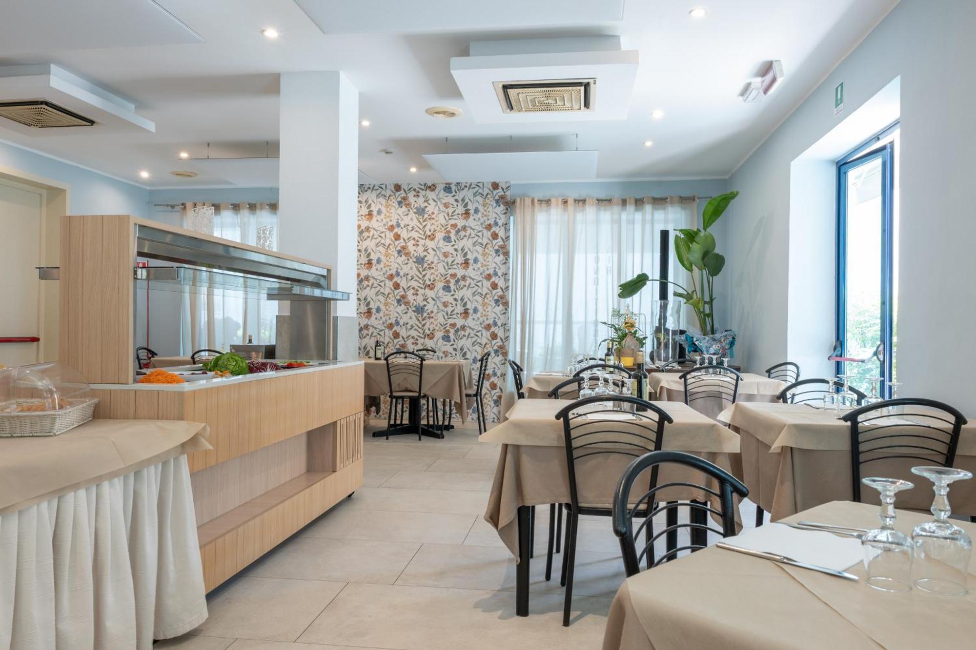 Hotel Thea Bellaria-Igea Marina Dış mekan fotoğraf